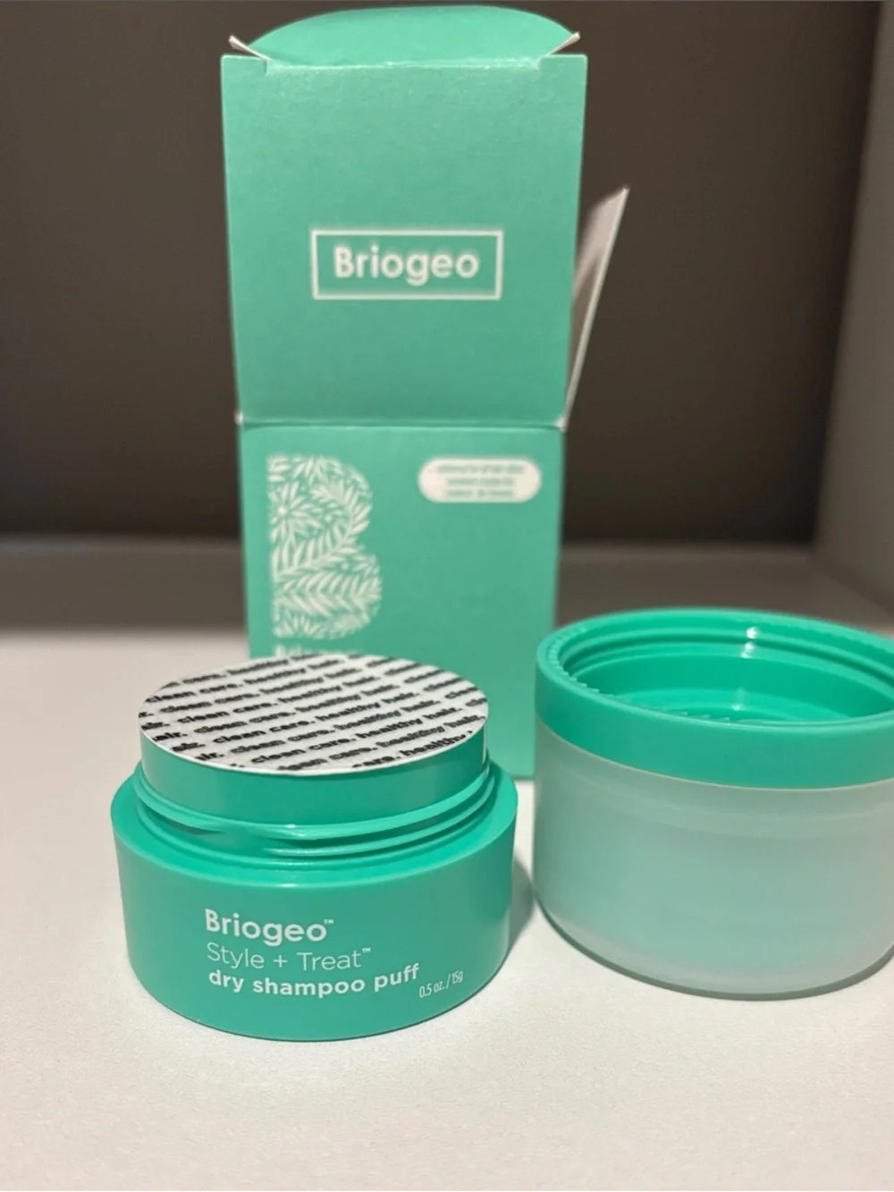 NWT Briogeo Style + Treat Dry Shampoo Puff Sealed 0.53 oz